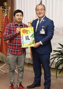 リノ君と市長