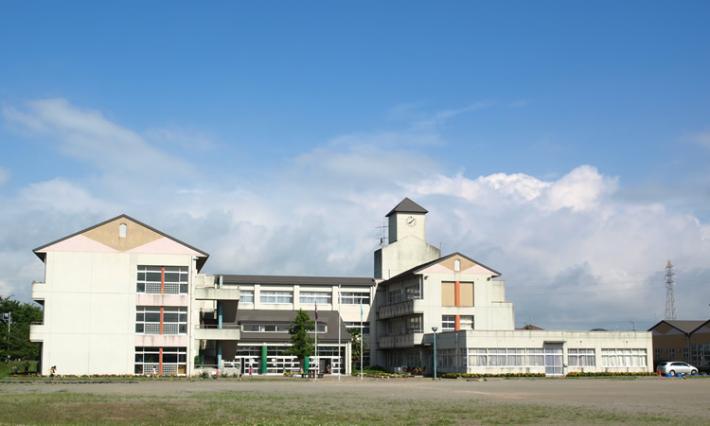 馴馬台小学校