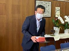 元愛宕中学校校長黒澤智先生　感謝状授与