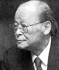 中山利生 氏